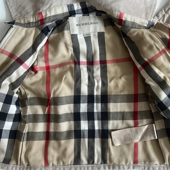 Burberry winter jacket - Picture 4 of 9